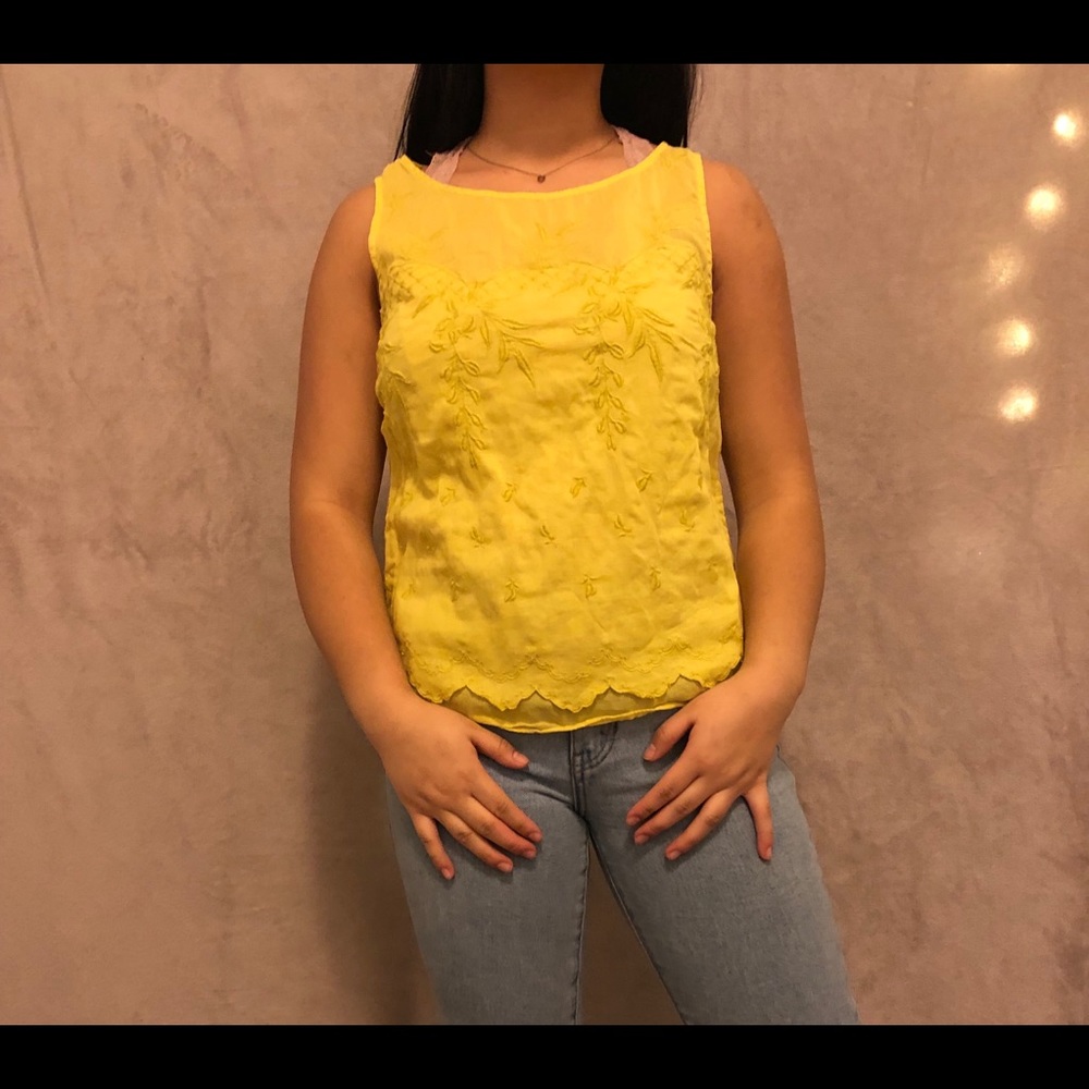 yellow scalloped tank